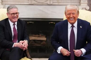 நேட்டோ விவகாரம்: டிரம்ப் மன்னிப்பு கோர இங்கிலாந்து பிரதமர் அழுத்தம்